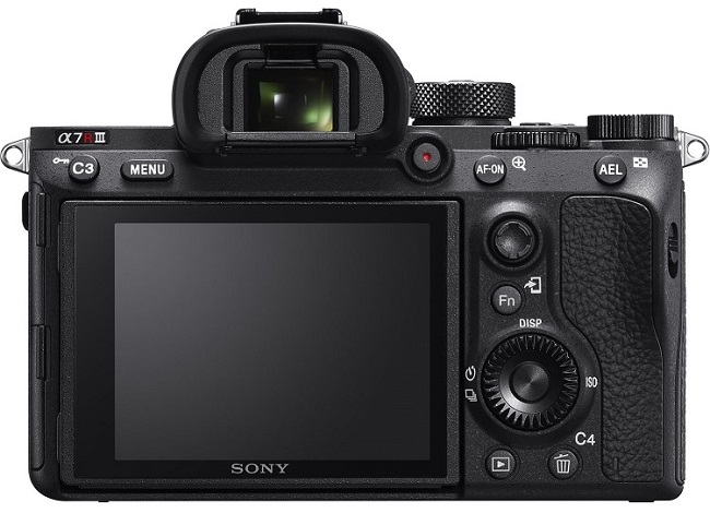 Máy ảnh Sony A7R Mark III có ưu điểm nào khiến người dùng phải trầm trồ? 